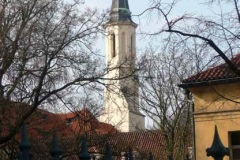 Jarní procházka po Novém městě pražském 2.4.2011 Obr2 - Štíhlé věži kostela sv. Kateřiny na Karlově se přezdívá „pražský minaret“.